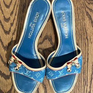 Louis Vuitton Jean and leather kitten heels